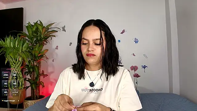 Snapshot of VICTORIABLACK_@xh chatting on February 9, 2026, 9:02 am VICTORIABLACK xh online show from February 9, 2026, 9:02 am