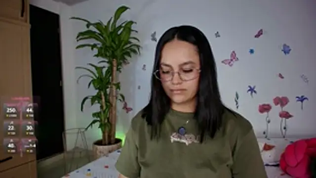 Snapshot of VICTORIABLACK_@xh chatting on April 15, 2026, 8:42 pm VICTORIABLACK xh online show from April 15, 2026, 8:42 pm