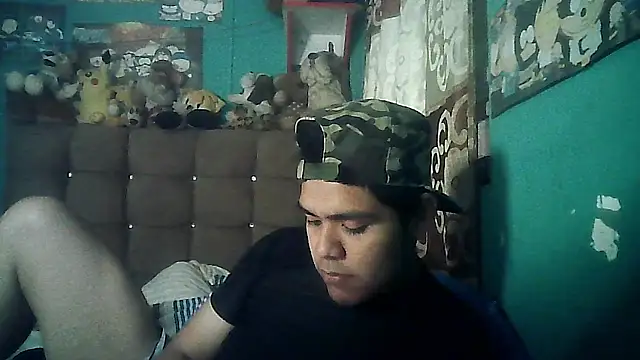 Snapshot of Valesh20 chatting on November 22, 2025, 11:26 pm Valesh20 online show from November 22, 2025, 11:26 pm