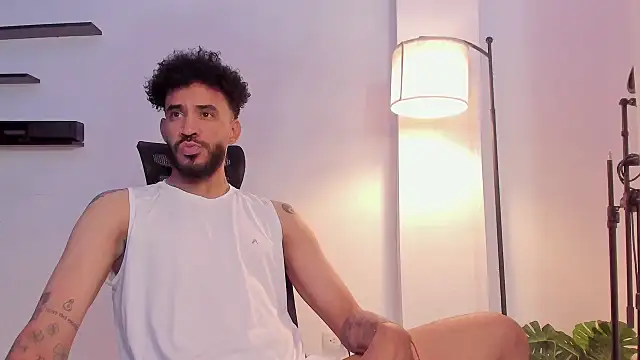 Snapshot of JesusOne chatting on December 28, 2024, 1:38 pm JesusOne online show from December 28, 2024, 1:38 pm