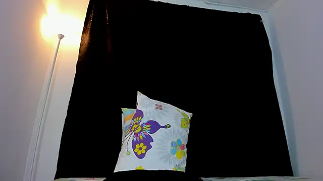 Snapshot of ice_grace chatting on February 4, 2025, 10:21 am ice grace online show from February 4, 2025, 10:21 am