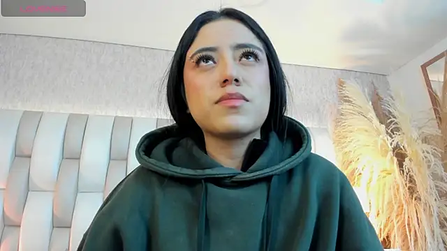 Rebeca jones online show from March 10, 2026, 12:32 pm