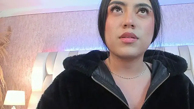 Rebeca jones online show from May 13, 2026, 12:24 pm