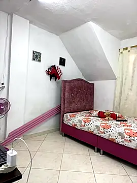 Rossestoner online show from December 14, 2025, 2:33 pm