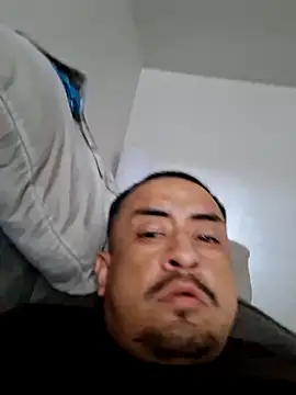 Snapshot of hungpenis210 chatting on October 23, 2025, 4:39 pm hungpenis210 online show from October 23, 2025, 4:39 pm