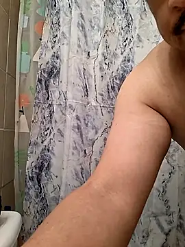 Snapshot of hungpenis210 chatting on November 23, 2025, 9:47 pm hungpenis210 online show from November 23, 2025, 9:47 pm