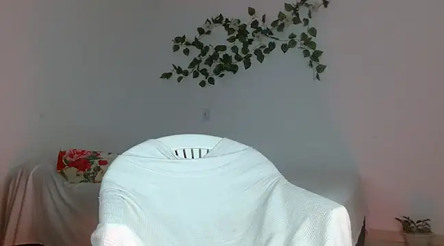 Nayade online show from February 16, 2025, 1:36 am