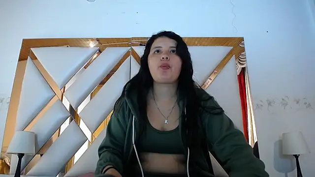 nathaly low1 online show from March 9, 2026, 12:53 pm