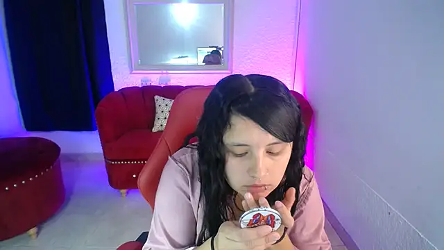 nathaly low1 online show from July 28, 2026, 12:48 pm