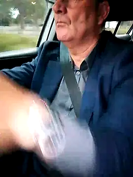 stiffandlubedxh online show from March 12, 2025, 8:20 pm