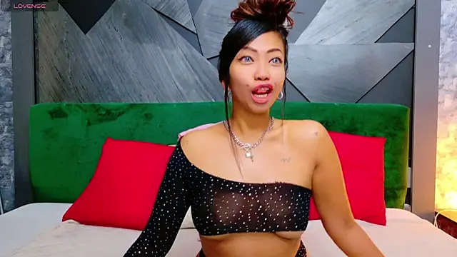 ElyaQuinn online show from September 25, 2025, 6:50 am