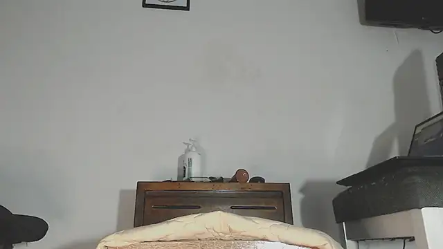 Snapshot of AngelBarbaro chatting on May 29, 2026, 10:52 pm AngelBarbaro online show from May 29, 2026, 10:52 pm