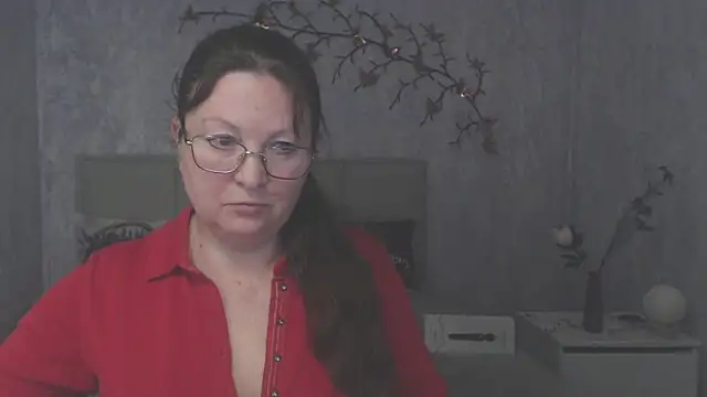 Snapshot of VanessaHotts chatting on February 20, 2026, 6:48 am VanessaHotts online show from February 20, 2026, 6:48 am