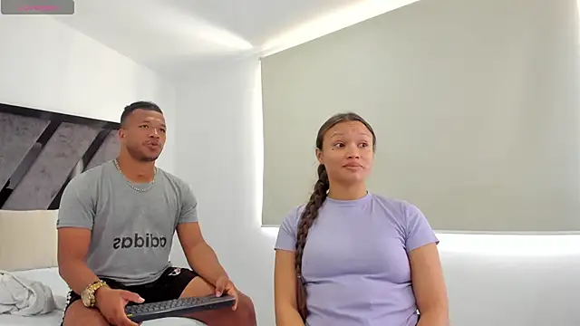 AnnieAndStefan online show from December 27, 2024, 3:26 pm