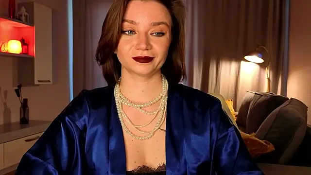 Snapshot of Shadow_Passion chatting on April 14, 2026, 7:14 am Shadow Passion online show from April 14, 2026, 7:14 am