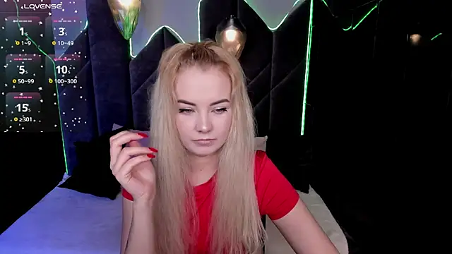 StephanieSweety online show from January 13, 2026, 5:29 pm