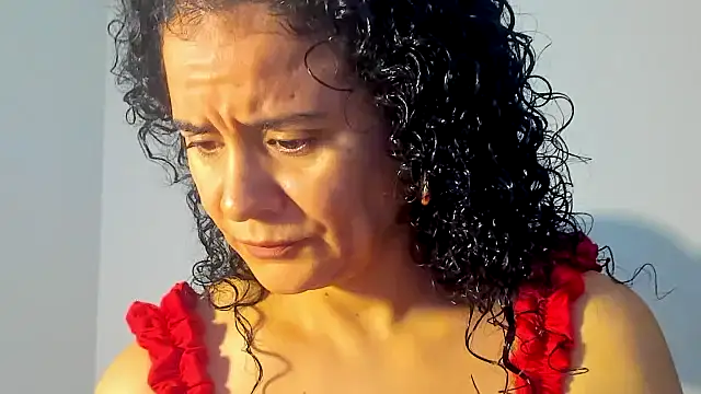 Sami Hotie1 online show from November 18, 2025, 6:23 pm