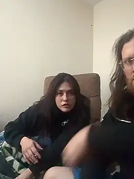 Geeznuts19 online show from November 28, 2025, 3:04 pm