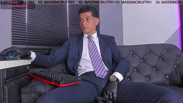 massimo g online show from July 23, 2026, 1:42 pm