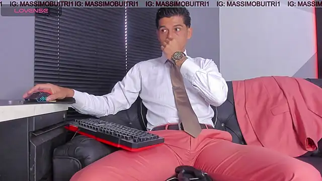 massimo g online show from July 28, 2026, 12:01 pm