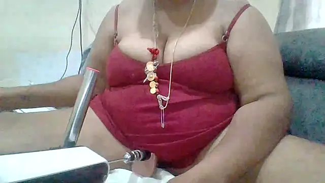 Snapshot of archanatelugu9 chatting on April 2, 2026, 7:39 am archanatelugu9 online show from April 2, 2026, 7:39 am