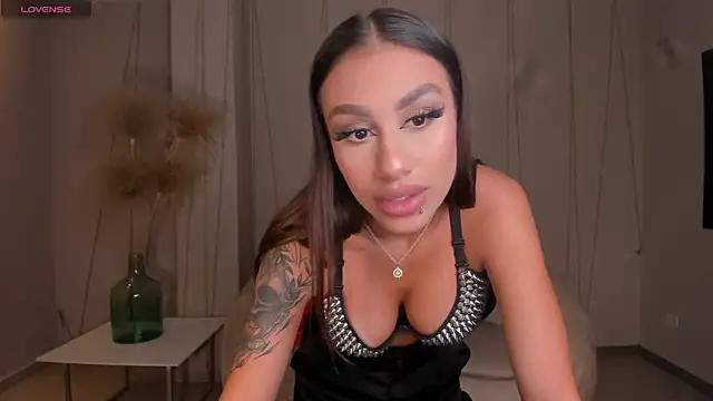 Snapshot of DannaCruz chatting on January 25, 2025, 6:24 pm DannaCruz online show from January 25, 2025, 6:24 pm