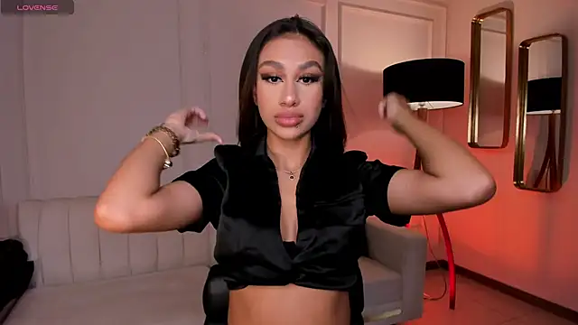 Snapshot of DannaCruz chatting on February 6, 2025, 6:56 pm DannaCruz online show from February 6, 2025, 6:56 pm