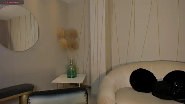 Snapshot of DannaCruz chatting on February 14, 2025, 6:51 pm DannaCruz online show from February 14, 2025, 6:51 pm