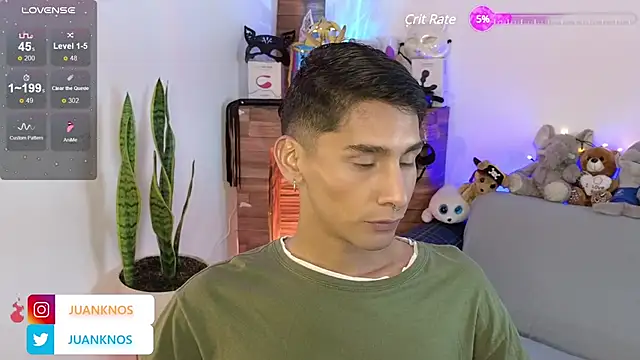 Snapshot of by_pandora chatting on February 5, 2025, 6:15 pm by pandora online show from February 5, 2025, 6:15 pm