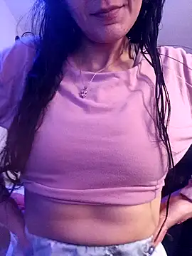 LissaThompsom online show from December 18, 2024, 2:38 pm