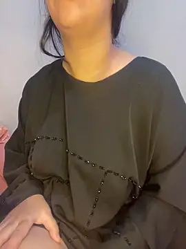 Mayacrayzi online show from October 11, 2025, 9:19 am