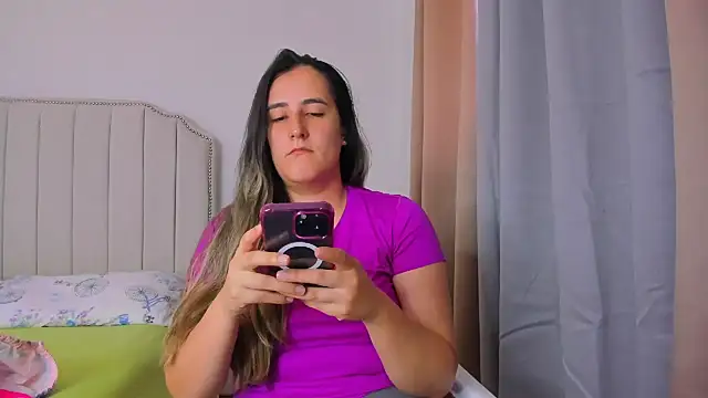 Hanna86 online show from February 9, 2026, 8:24 pm