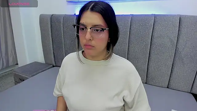 samantha stan online show from April 13, 2026, 8:14 pm