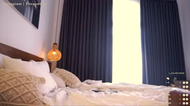 Snapshot of Bbrandon_ chatting on February 18, 2026, 7:04 am Bbrandon online show from February 18, 2026, 7:04 am