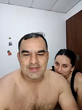 Snapshot of Angeelus2 chatting on April 23, 2026, 10:01 pm Angeelus2 online show from April 23, 2026, 10:01 pm