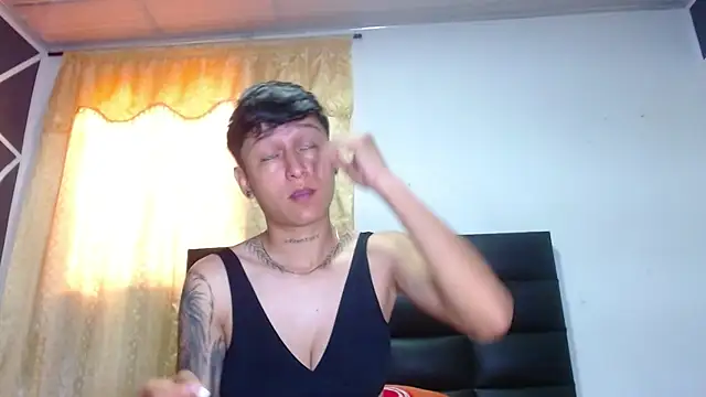 Tamarahryan online show from January 28, 2025, 2:21 pm