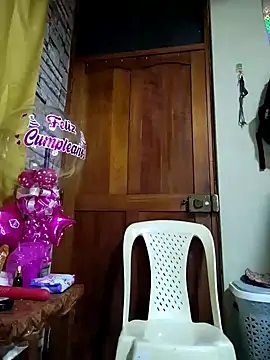 WanOn3Fanny online show from December 22, 2024, 1:12 am