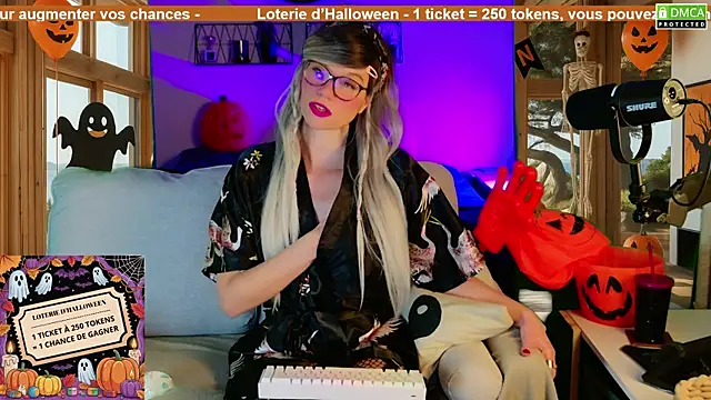 Snapshot of Kittychatte chatting on October 19, 2025, 10:05 am Kittychatte online show from October 19, 2025, 10:05 am