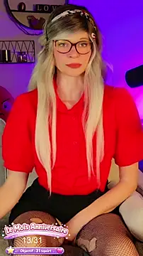 Kittychatte online show from April 16, 2026, 1:45 pm