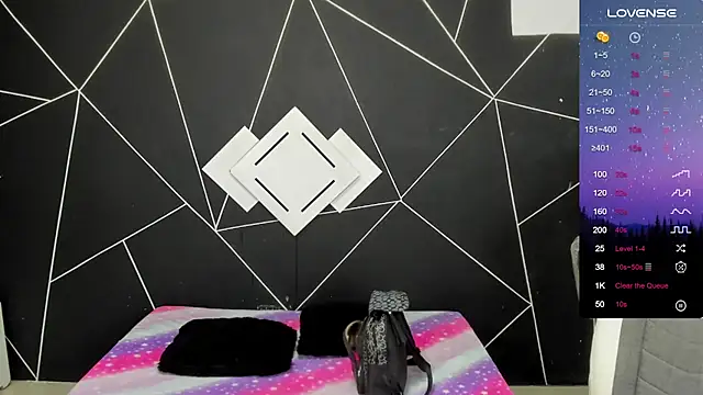 farichell online show from January 2, 2025, 8:24 pm