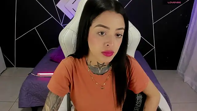 farichell online show from January 7, 2025, 9:03 pm