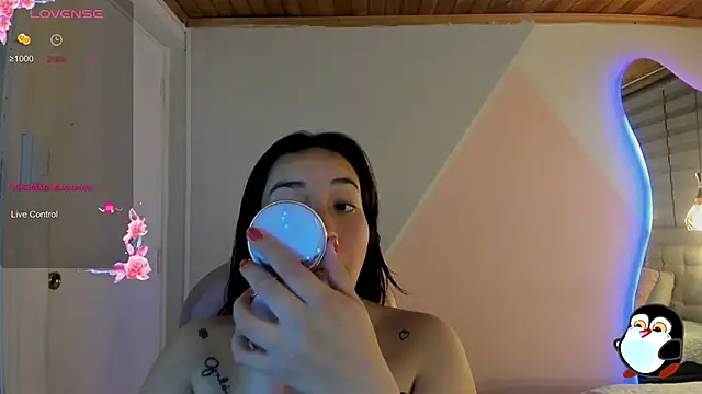 Snapshot of cristal__hot_1 chatting on June 19, 2026, 5:34 am cristal hot 1 online show from June 19, 2026, 5:34 am
