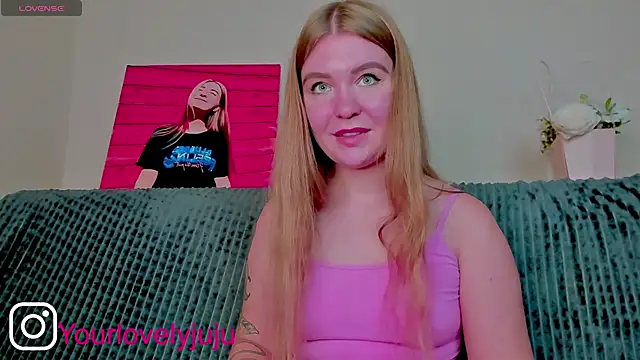 Snapshot of yourlovelyjul chatting on September 12, 2025, 1:11 pm yourlovelyjul online show from September 12, 2025, 1:11 pm