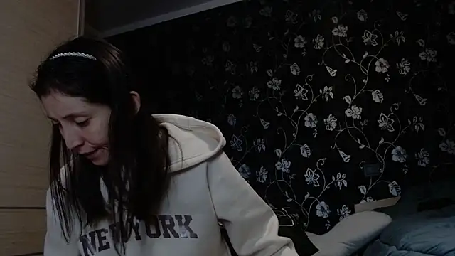 Sophi Cute online show from December 20, 2025, 1:40 pm