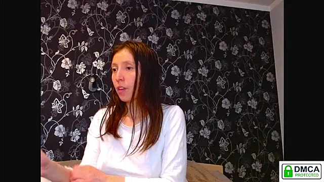 Snapshot of Sophi_Cute chatting on May 8, 2026, 3:06 pm Sophi Cute online show from May 8, 2026, 3:06 pm