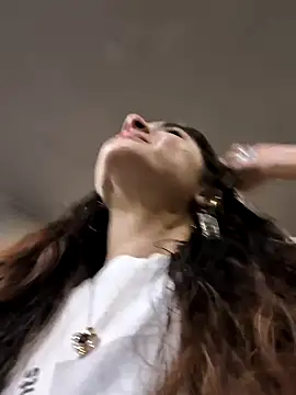 Sam Sara online show from February 25, 2025, 2:22 pm