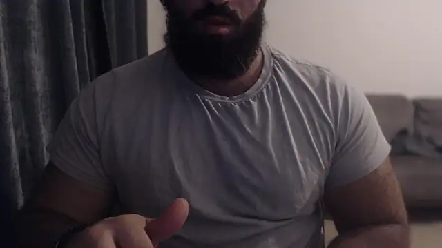 hugemachohandsome online show from October 14, 2025, 9:48 pm