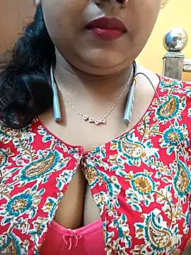 Sophiaboudi online show from March 5, 2025, 5:39 pm