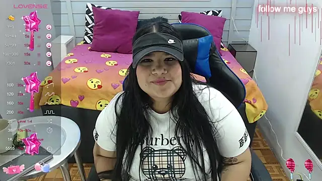 evelin zaens online show from February 18, 2025, 3:10 am