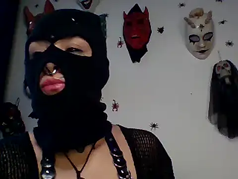 Snapshot of FeticheMacabre chatting on December 9, 2024, 9:37 pm FeticheMacabre online show from December 9, 2024, 9:37 pm